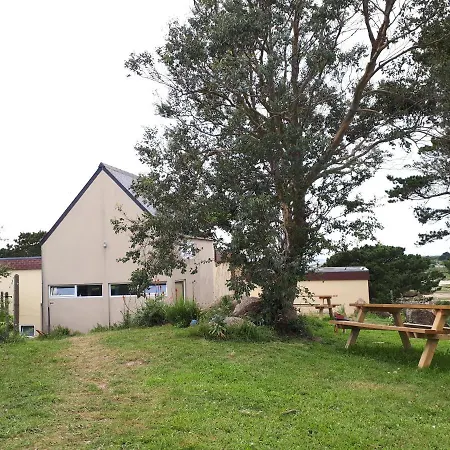 Auberge Granit Rose: Seaside Youth Hostel & Camping Trebeurden Exterior photo