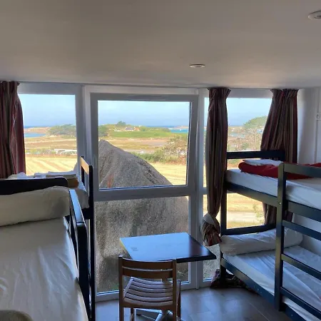 Auberge Granit Rose: Seaside Youth Hostel & Camping Trebeurden Exterior photo
