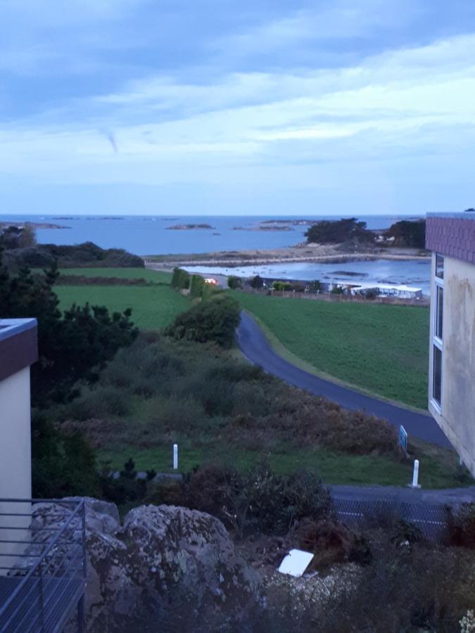 Hostel Granit Rose: Seaside Youth &